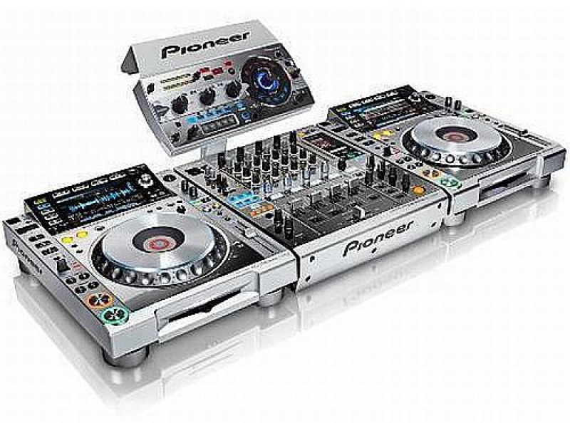 Reparaturen und Wartung von DJ-Komponenten der Hersteller Pioneer, Technics und andere
